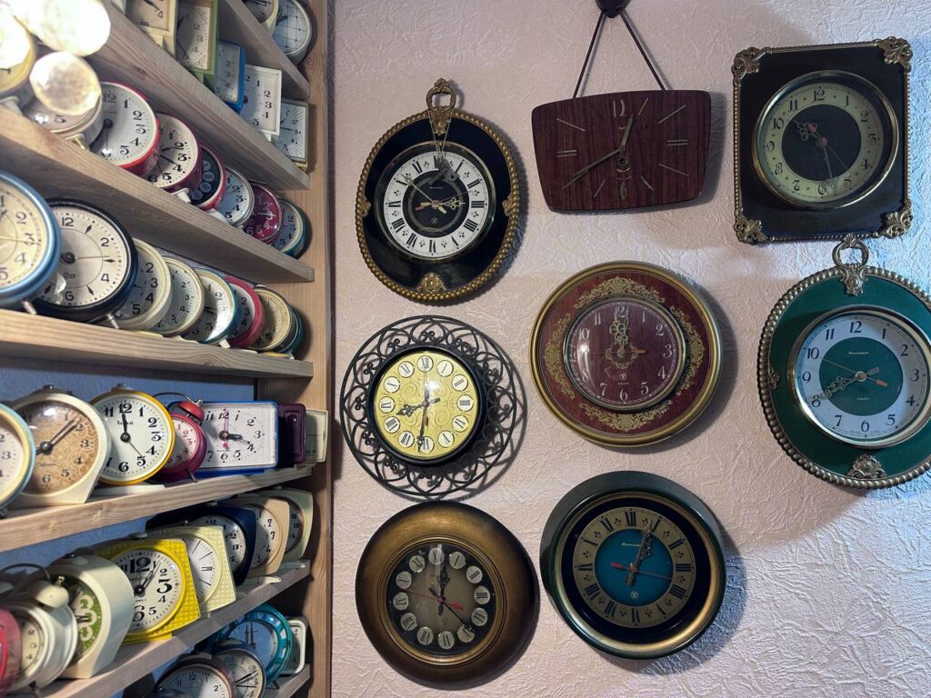 В коллекции водителя из Вилейки есть часы из кабины самолета и фильма «Я объявляю вам войну»