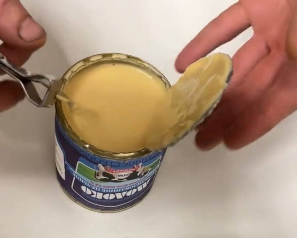 Хотели похайпить — получили туториал: TikTok объяснил, как открыть сгущенку