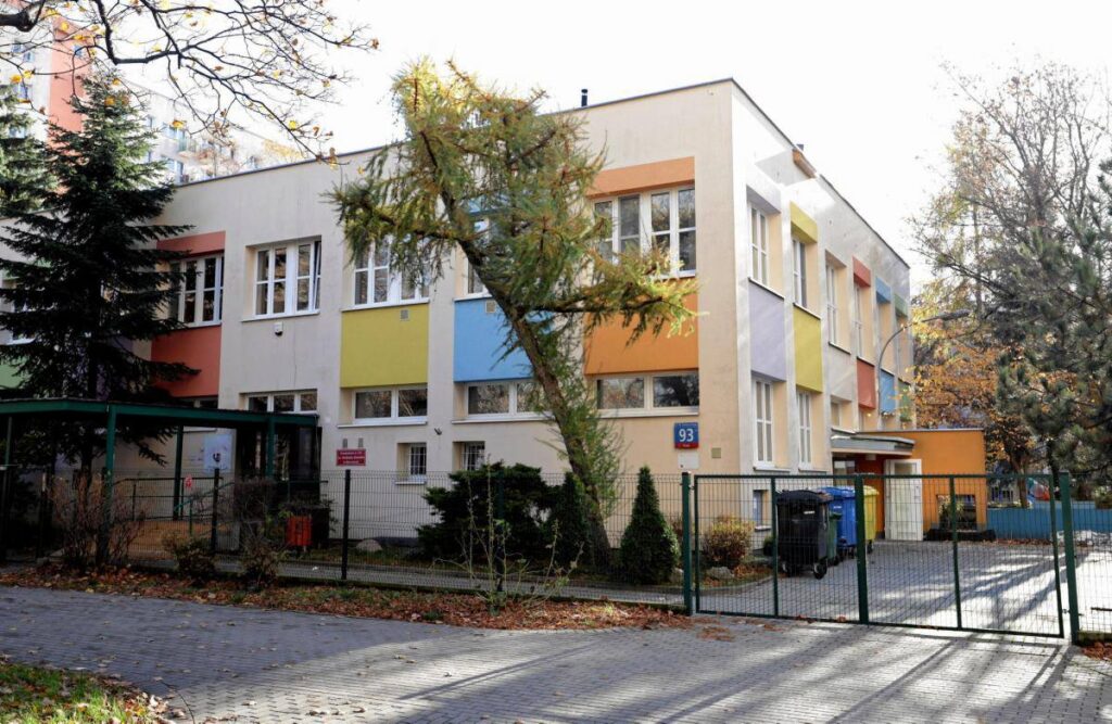 Польша вымирает: детей всё меньше, родителей презирают. Что это значит для Беларуси