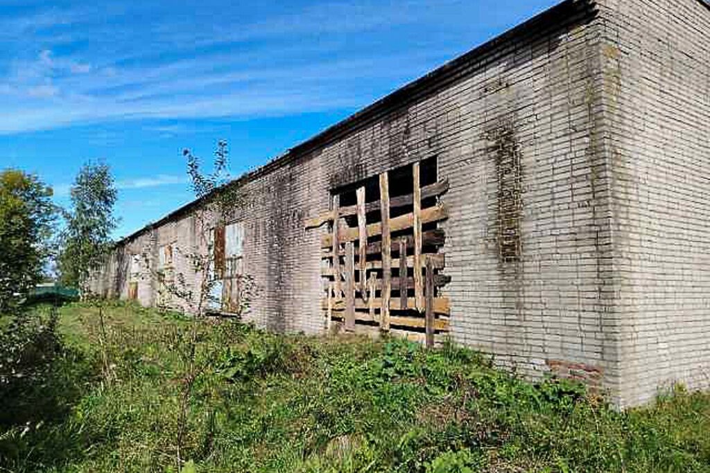 Бункер и участок за 14 тыс. выставили на торги в Слуцке