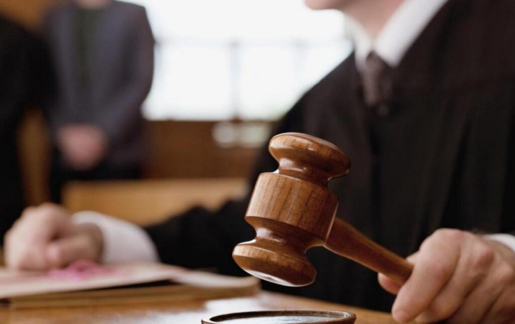 Суд обязал «Солигорскводоканал» выплатить 54,8 тыс. рублей сотруднику, получившему травму на производстве