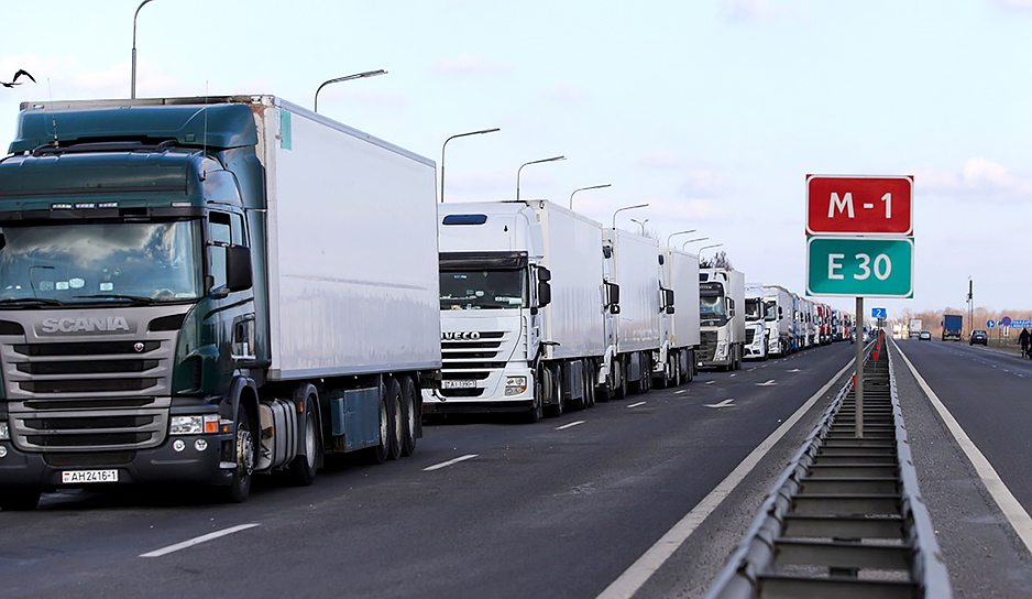 Каким фурам из ЕС можно ездить по Беларуси — объяснили в Совмине