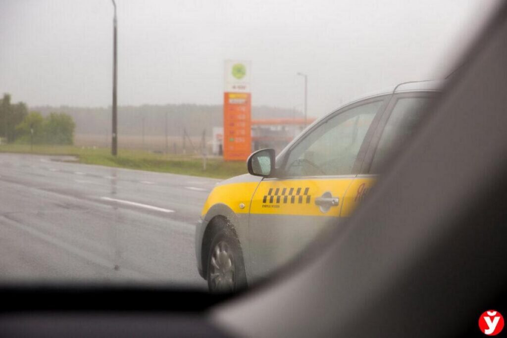 Слежка или безопасность? Адвокат пояснил, зачем в белорусских такси ведётся видео- и аудиозапись