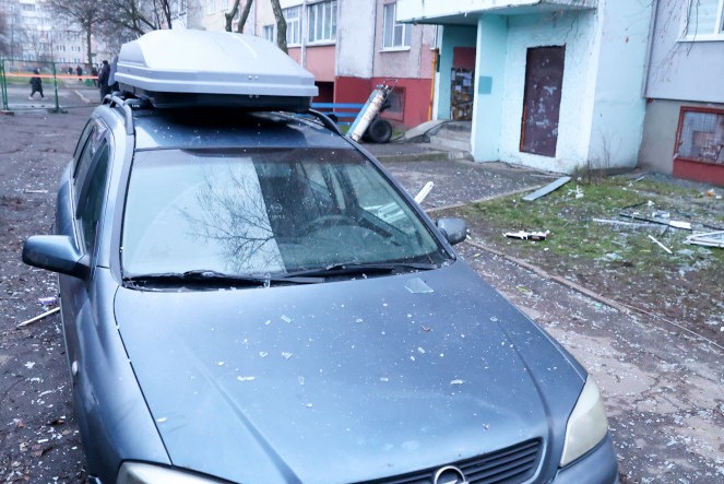 Волновой удар от взрыва в гомельской многоэтажке повредил детский сад и задел машины