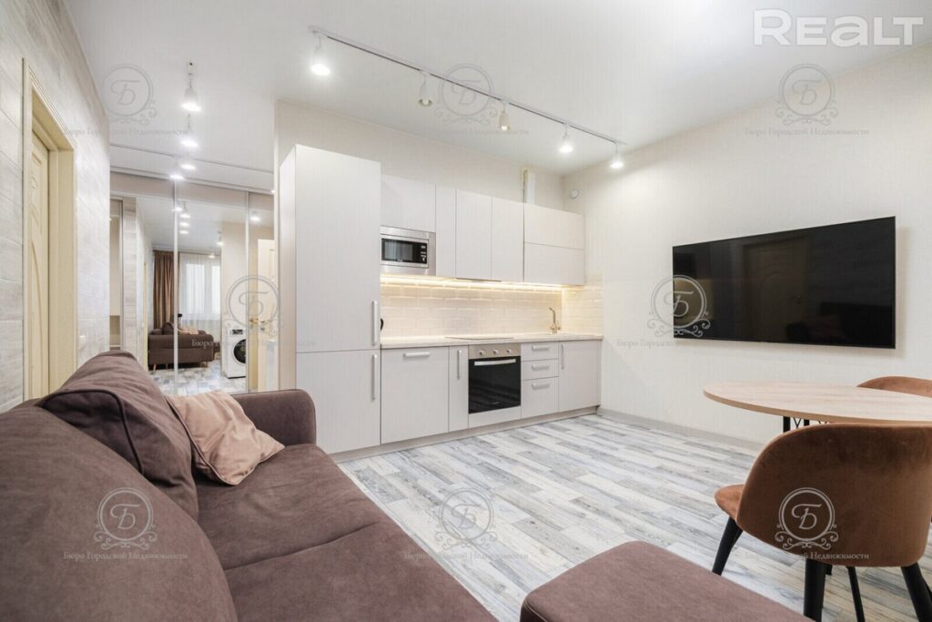 Квартира в кофейных тонах сдается в аренду недалеко от «Минск-Арены»: узнали стоимость