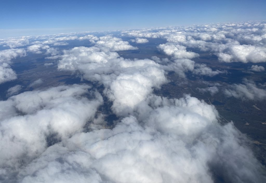 Литва продлила запрет полетов у границы с Беларусью до февраля