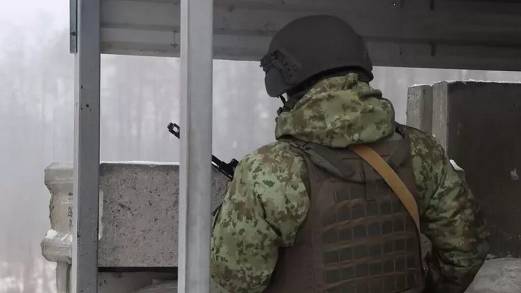 Хренин охарактеризовал обстановку на западном направлении как напряженную и непростую