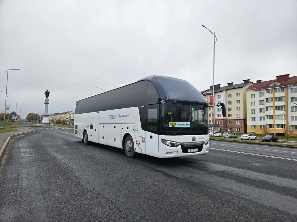 Автобусный парк № 4 в Молодечно вышел на международные маршруты