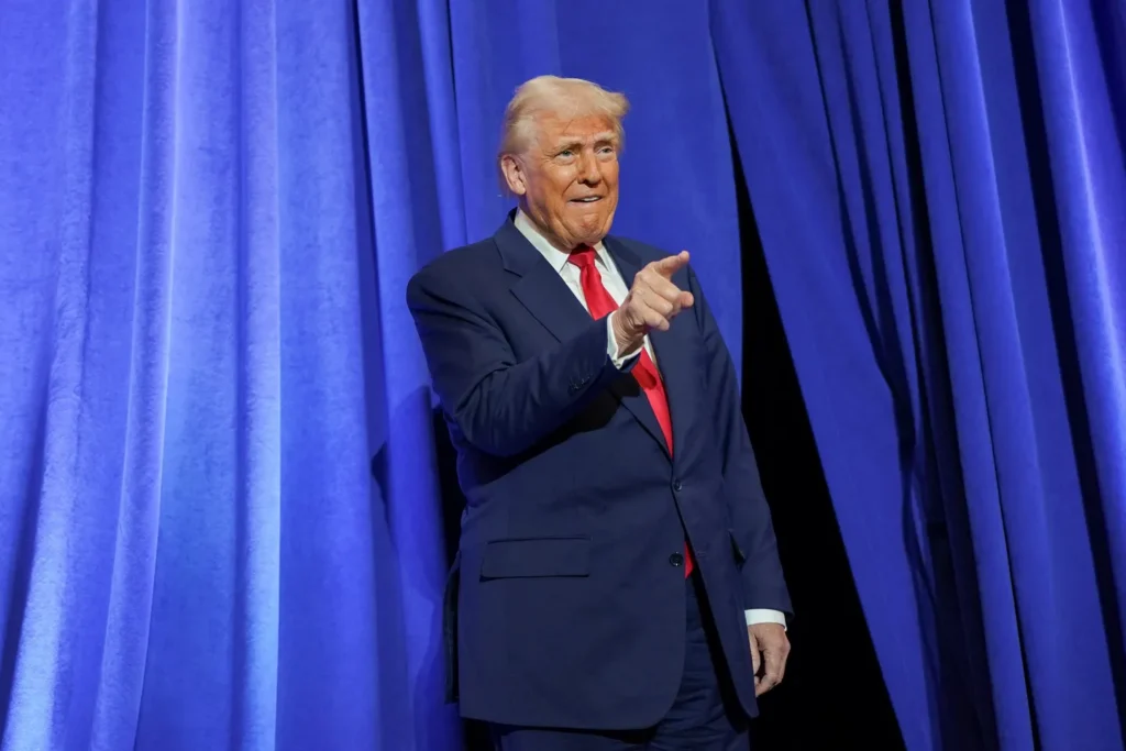 Помирит ли всех Трамп? Спросили у политолога