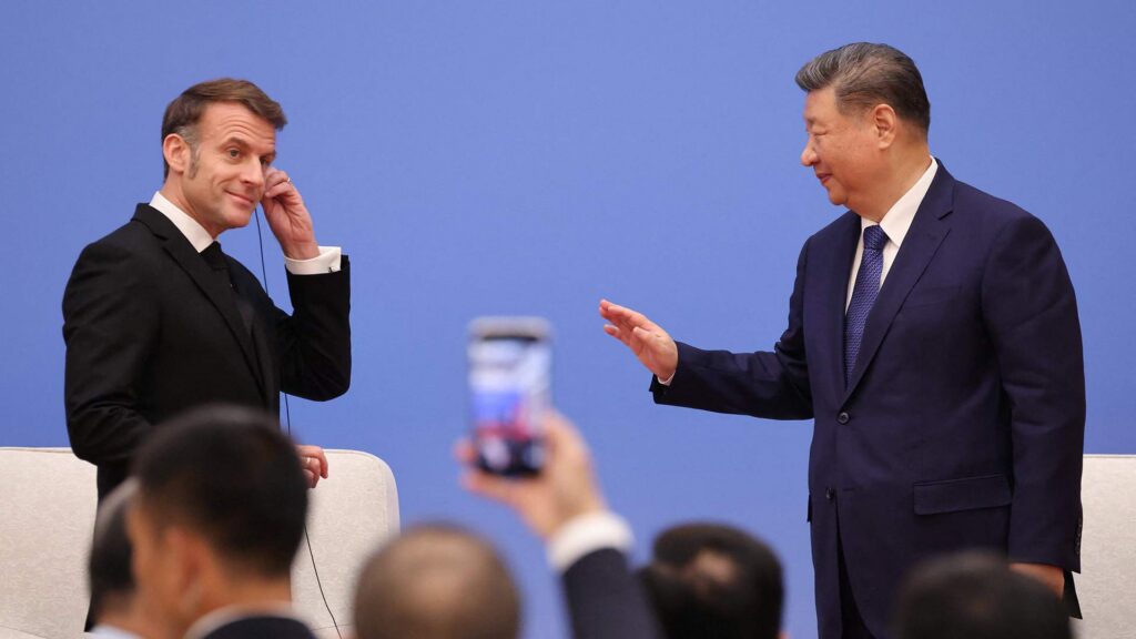 Макрон в Пекине