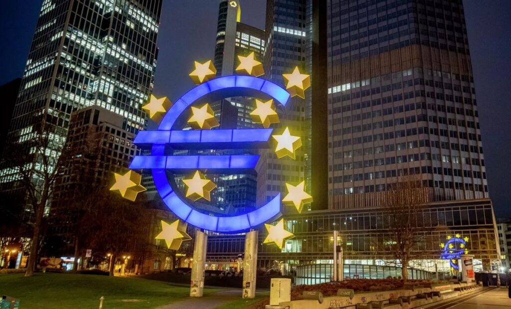 Банки против политики: Армения просит милостыню в ЕС, а Грузия захлопнула дверь в «Еврорай»