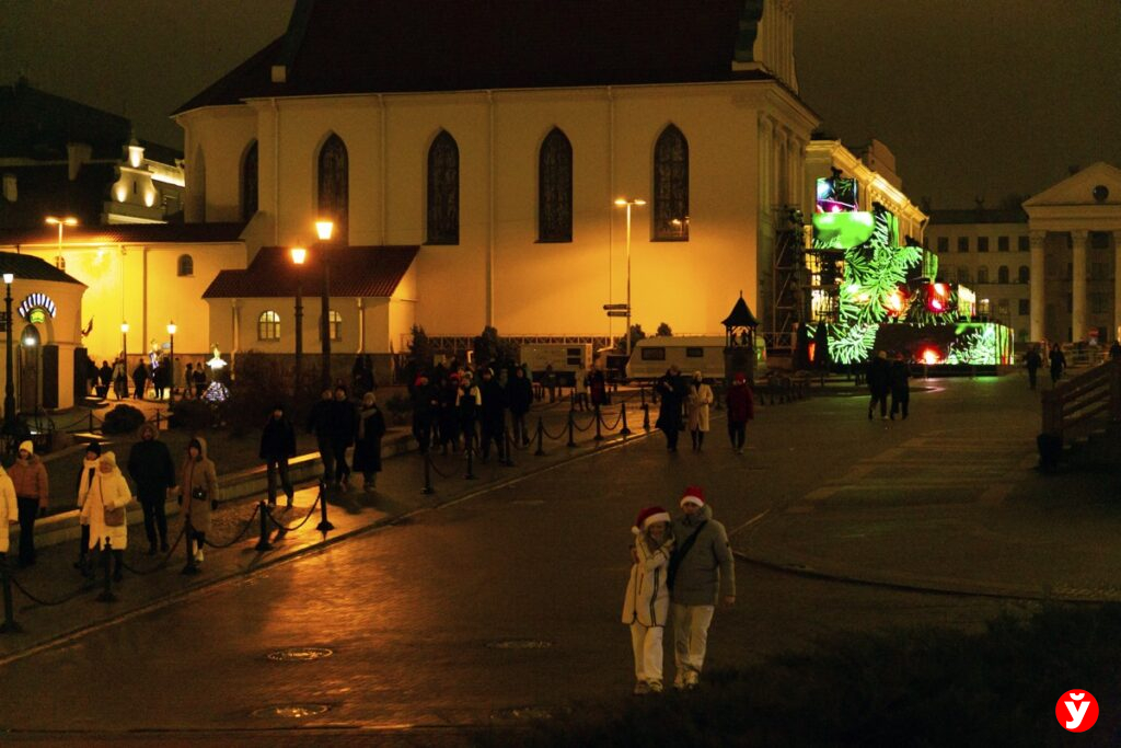 С чем не пустят белорусов на новогодние гуляния — полный список