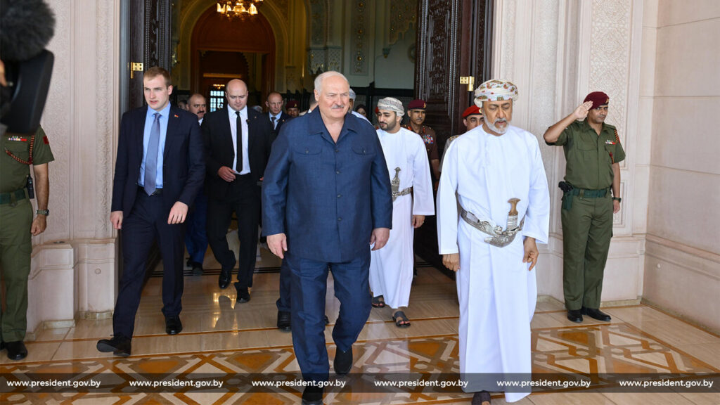 Эйсмонт объяснила, зачем сыновья Лукашенко летали с ним в Оман