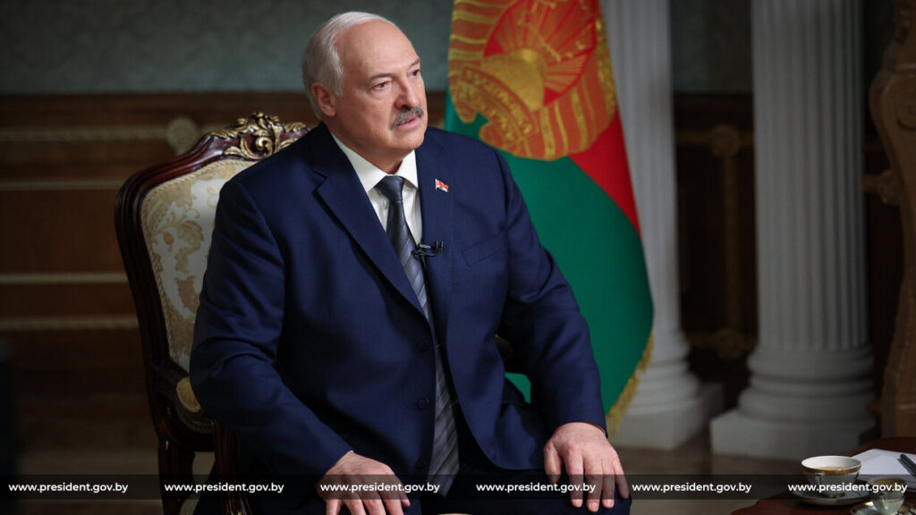 Лукашенко пообещал в ближайшее время сказать много интересного Трампу