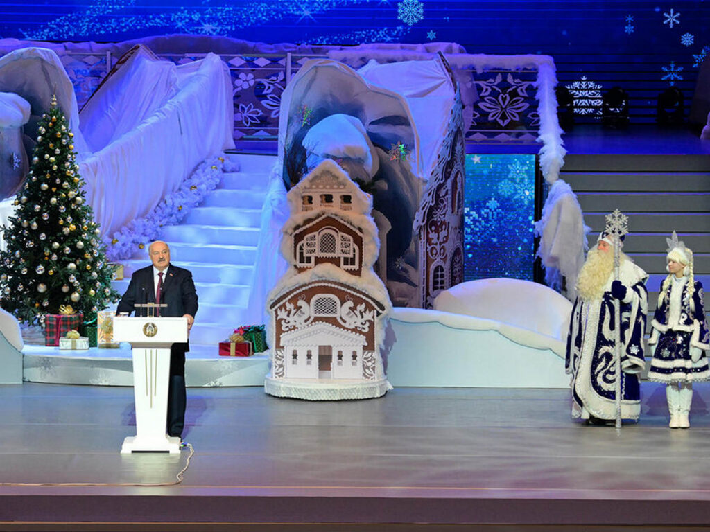 Все дороги открыты. Азарёнок — о возможностях для детей, которые создал и защищает Лукашенко