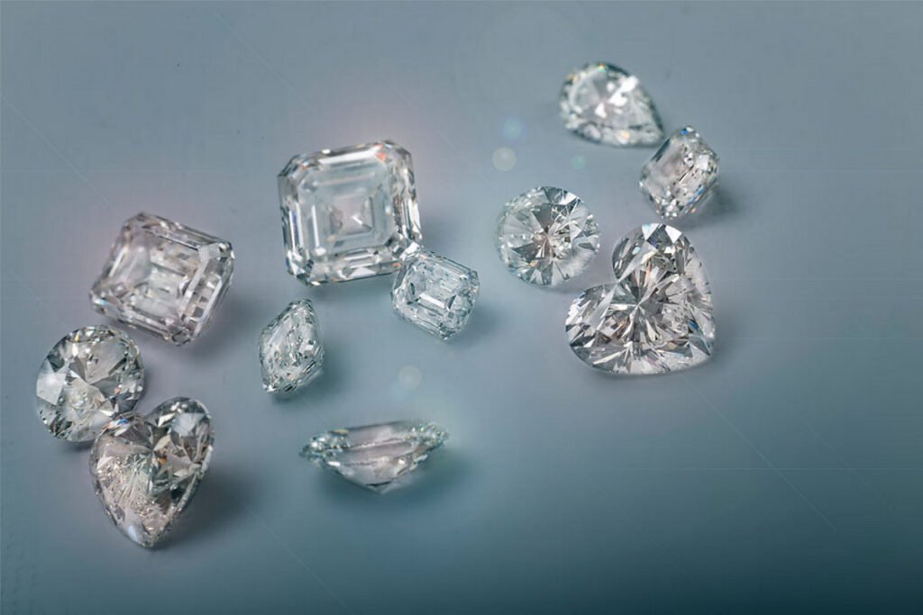 В Нацбанке можно купить бриллианты фантазийной огранки