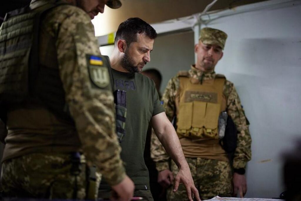 В сколько чемоданов уместился европейский выбор? О цене войны и доходах избранных