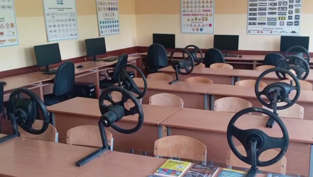  Курсы без занятий: в Барановичах продавали «обучение» для таксистов