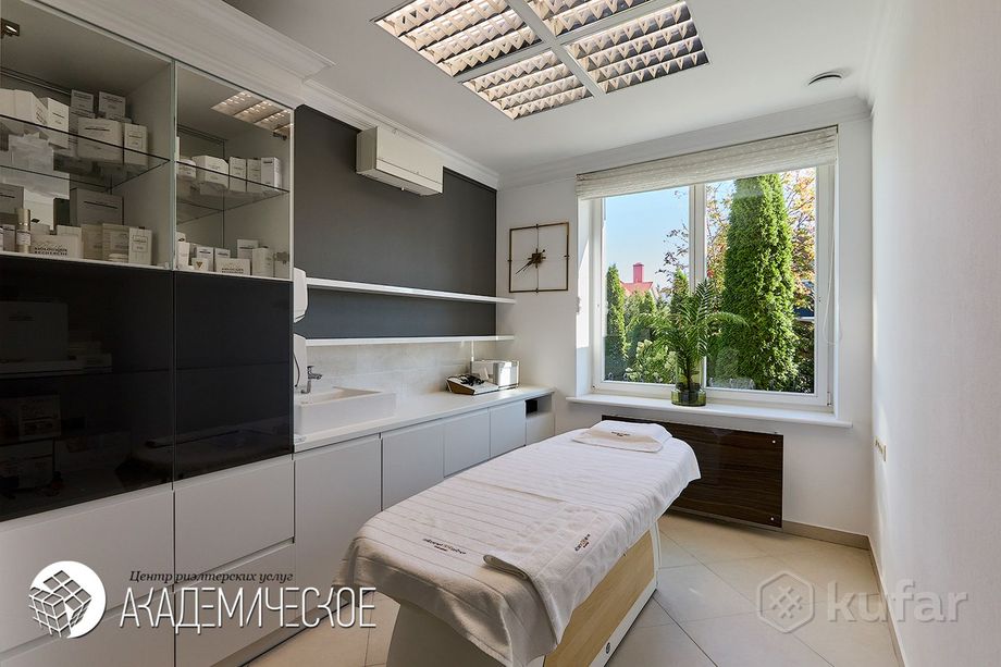 В Дроздах выставили коттедж за $4,2 млн — соцсети уже нашли ему покупателя