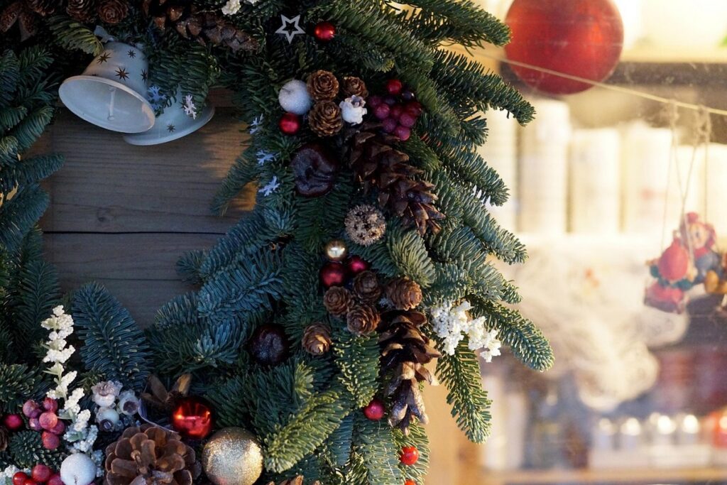 Где в Минске купить подарки к праздникам — адреса главных новогодних ярмарок