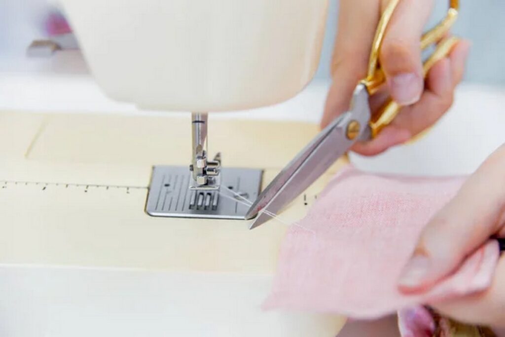 От швеи до водителя погрузчика: более сотни профессий предлагают людям с инвалидностью