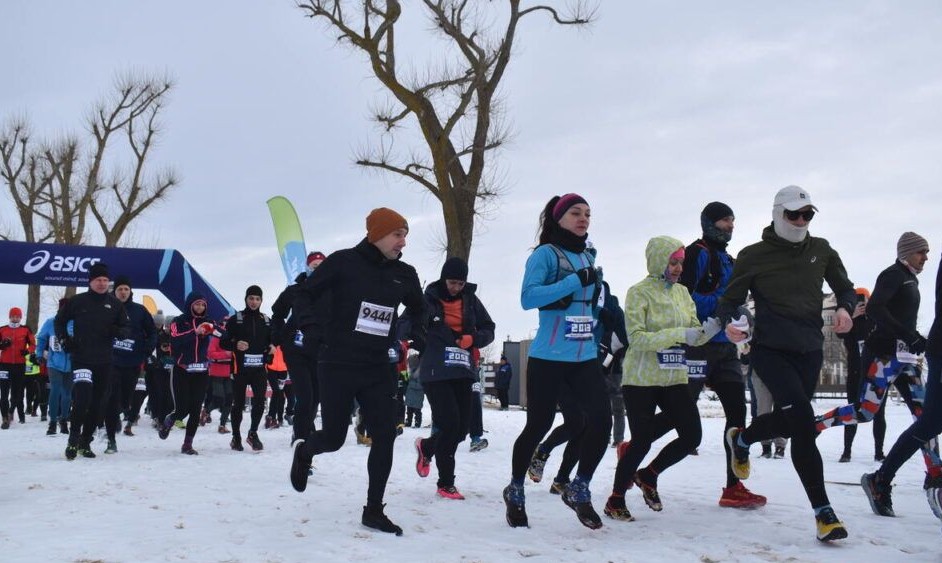 Белорусы пробегут по замерзшим озерам Мястро и Нарочь