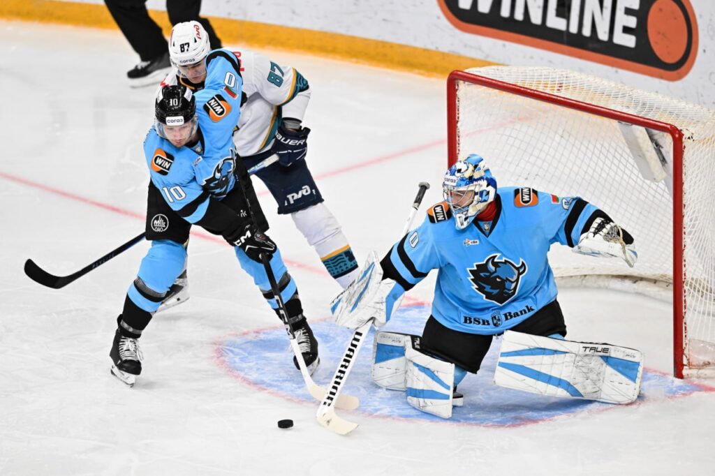 «Динамо-Минск» больше не лидер на Западе: зубров подперла «Северсталь»