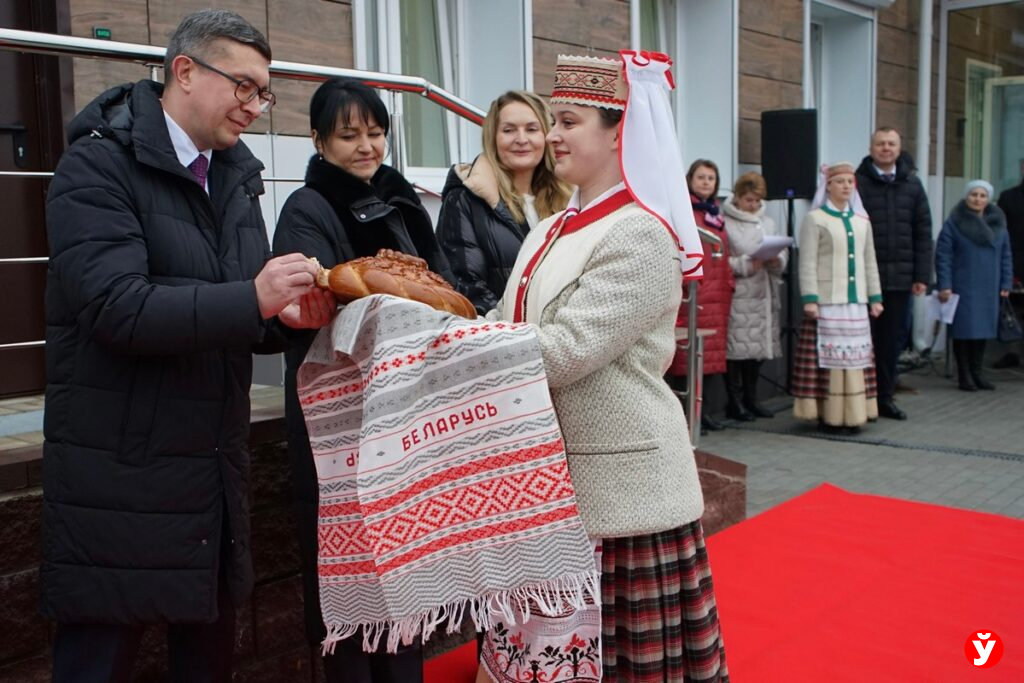 здание районного отдела принудительного исполнения 