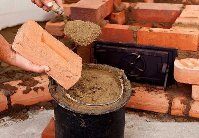 В Солигорском районе печник обвиняется в краже денег у хозяйки дома