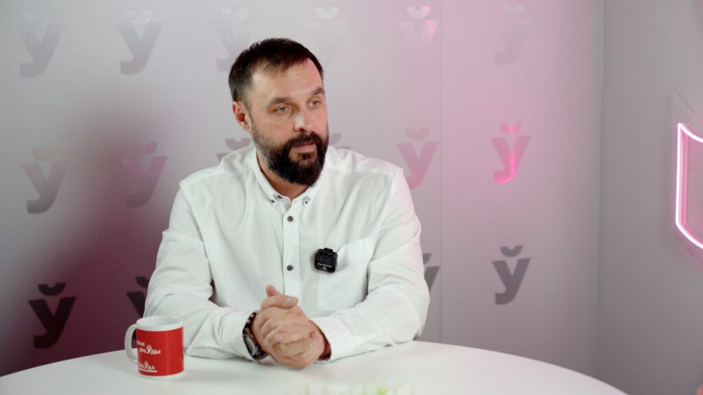 На родине меня бы закрыли. Почему гражданин Латвии в борьбе за дочь бежал в Беларусь