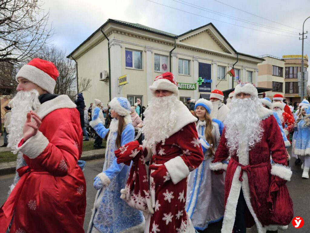 Ёлки, Деды Морозы и огненные шоу: в Минской области с 15 декабря стартуют новогодние торжества