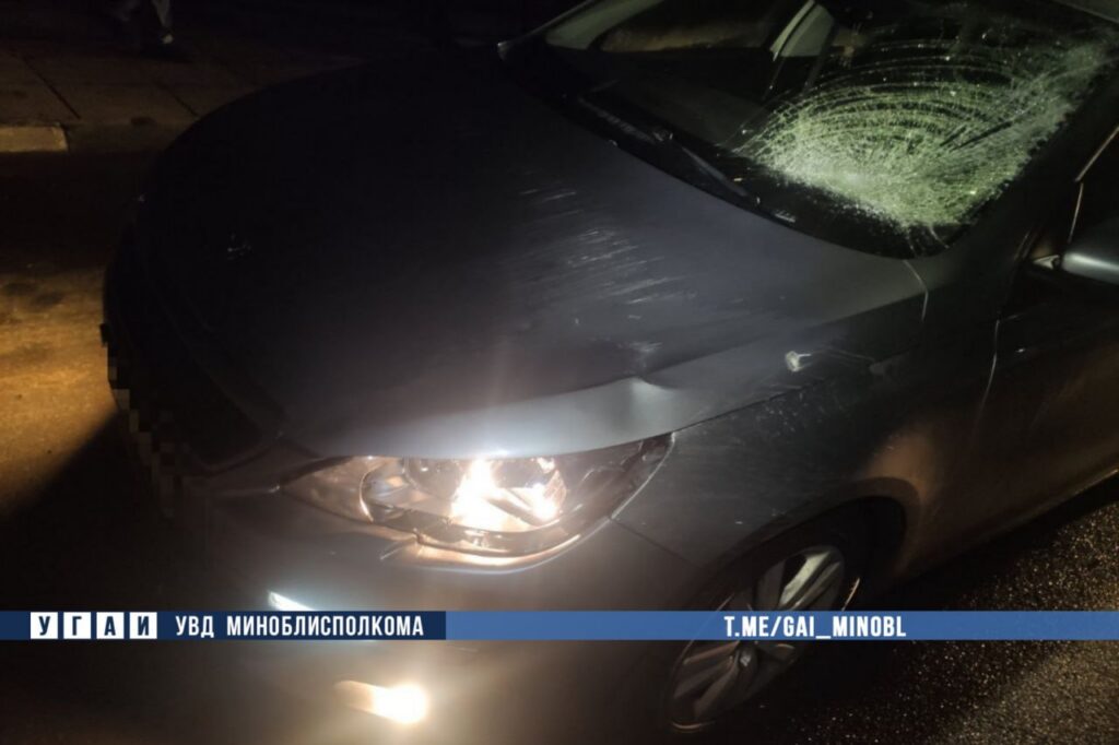 В Пуховичском районе водитель Peugeot сбил женщину около пешеходного перехода