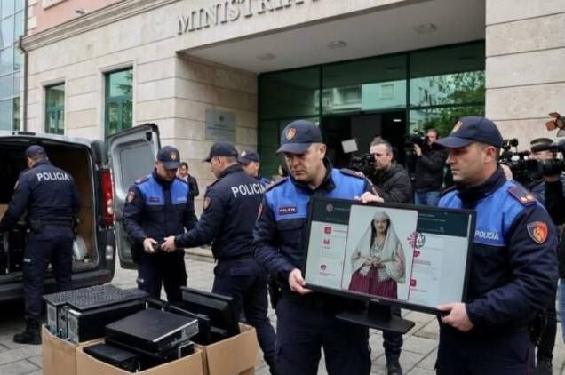 ИИ-министра в Албании арестовали за взятки