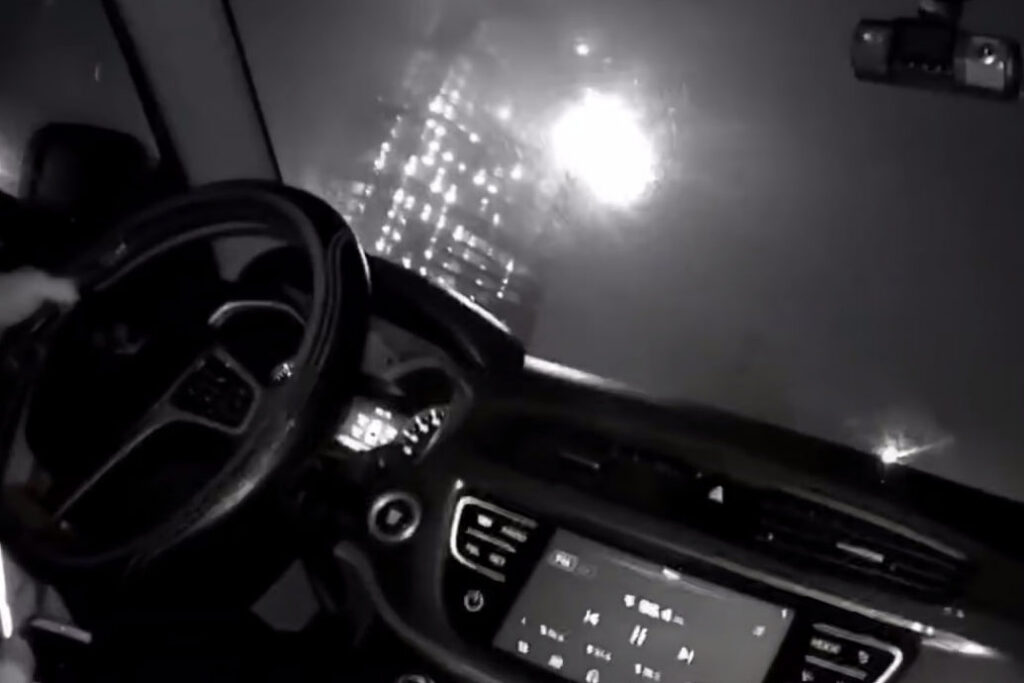 В Минске инспекторы ГАИ спасли младенца, срочно доставив его в больницу