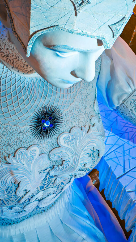 Снежная королева в ТЦ Галерея