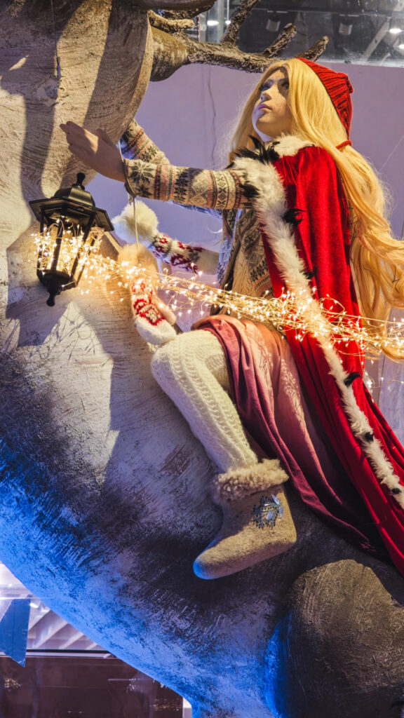 Снежная королева в ТЦ Галерея