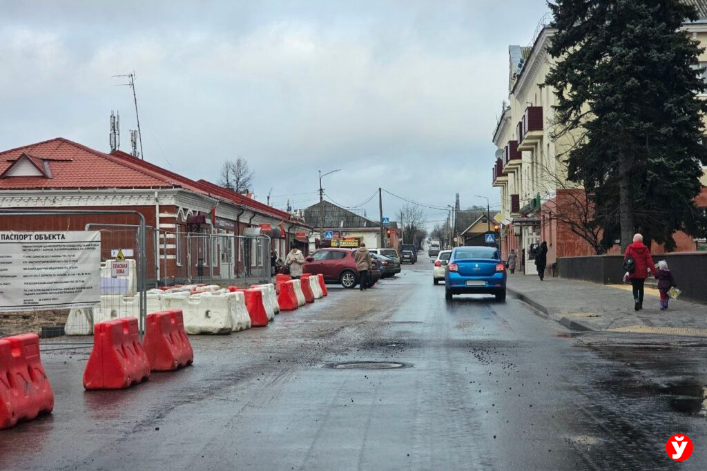 Асфальт есть, ливнёвок нет. Как улицу в Борисове защитили от воды