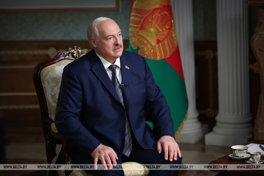 Лукашенко дал интервью американскому телеканалу Newsmax — какие темы обсуждались