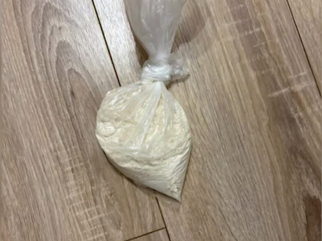 Наркоконтроль с поличным поймал курьеров онлайн-наркошопа