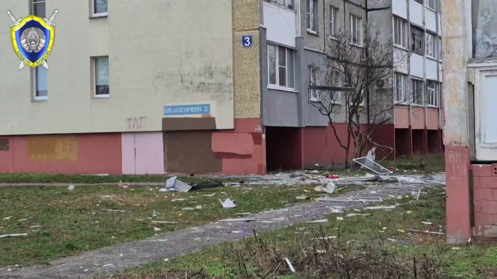 «Руки дрожат до сих пор»: жительница пострадавшего от взрыва газа многоэтажки в Гомеле