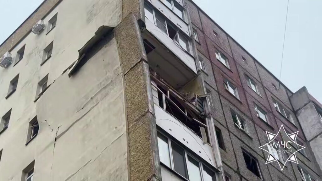 Что будет с поврежденной взрывом многоэтажкой — в Гомеле приняли решение