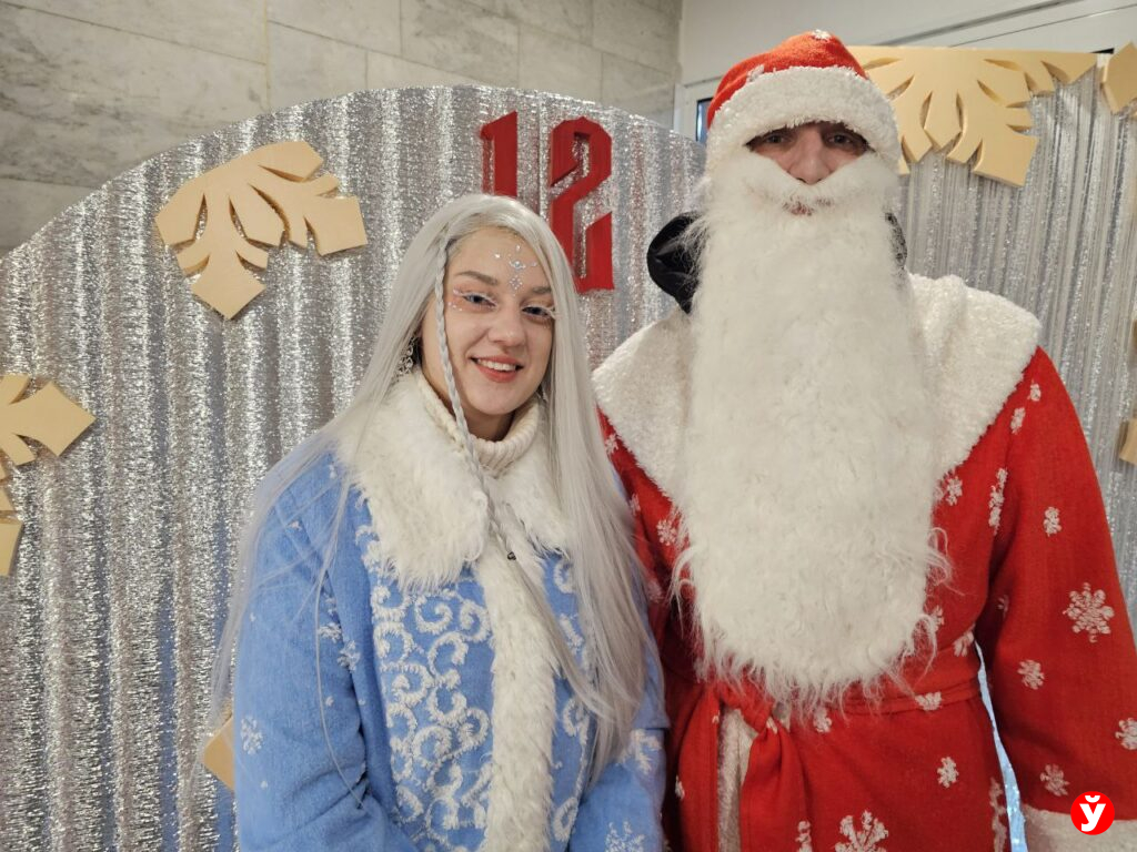 Парад Дедов Морозов в Бориисове