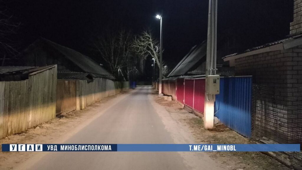 В Березино прицеп внедорожника сбил 11-летнюю девочку