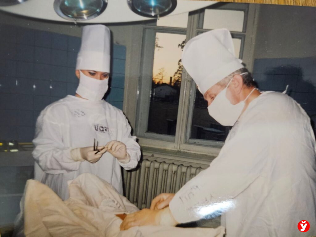 Научился «латать» аорту за ночь: откровения врача из райцентра, которого награждал лично Президент