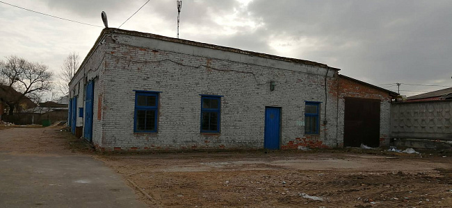 В Слуцке продают имущество фабрики по пошиву одежды со скидкой 60%