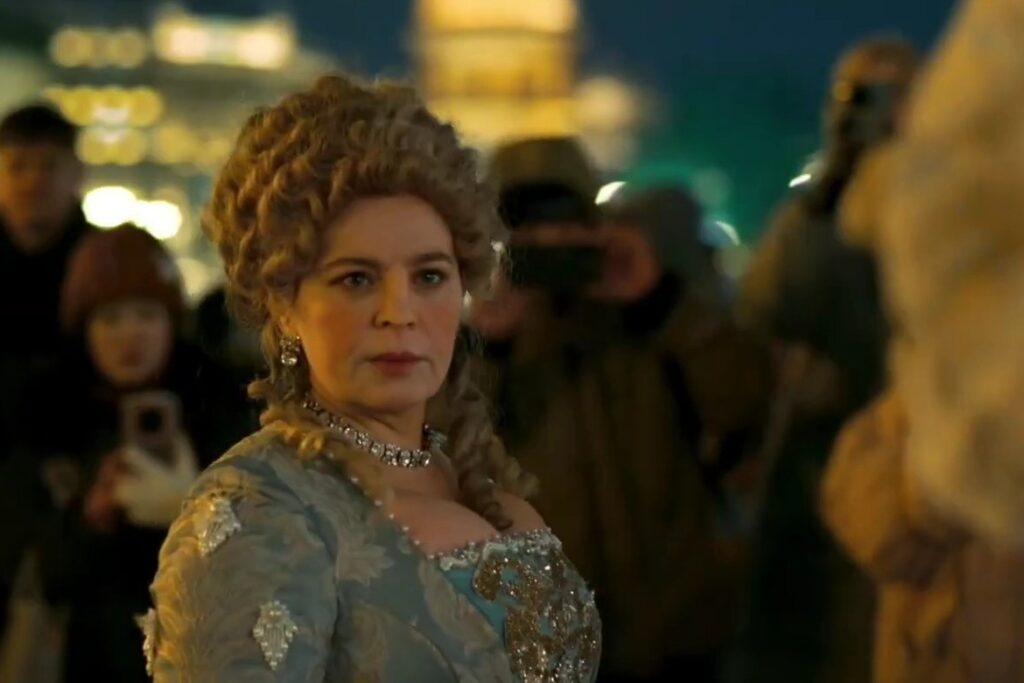 Заскучали перед Новым годом? Почему «Шальная императрица» — идеальный фильм для поднятия настроения