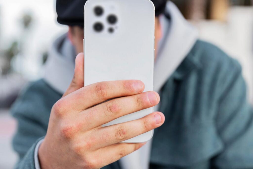 Клетчанка получила «письма счастья» из-за кредита, который не брала — как так получилось