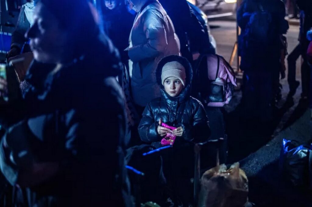 Черный рынок Украины: в «незалежной» процветает работорговля и продажа наркотиков