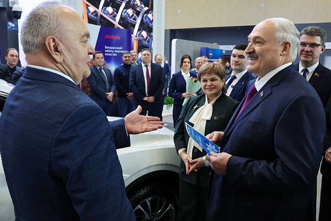 Лукашенко подарили обновленный BELGEE X50+