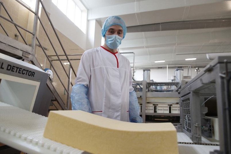 Сыры с каштаном, масло с трюфелем и сырки с протеином — гастрономические новинки «Молочного Мира»